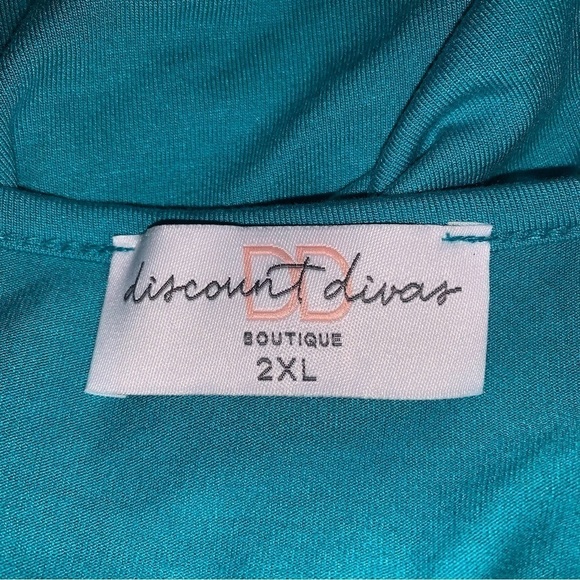 Discount Divas Faux Wrap Top, Teal, sz 2XL - Picture 2 of 5